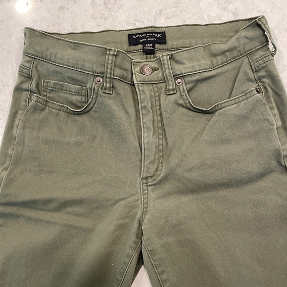 Banana Republic, Olive Green Skinny Jeans - Picture 1 of 4